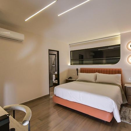 Expo Satelite 2750 Hotel & Suites Guadalajara Ngoại thất bức ảnh